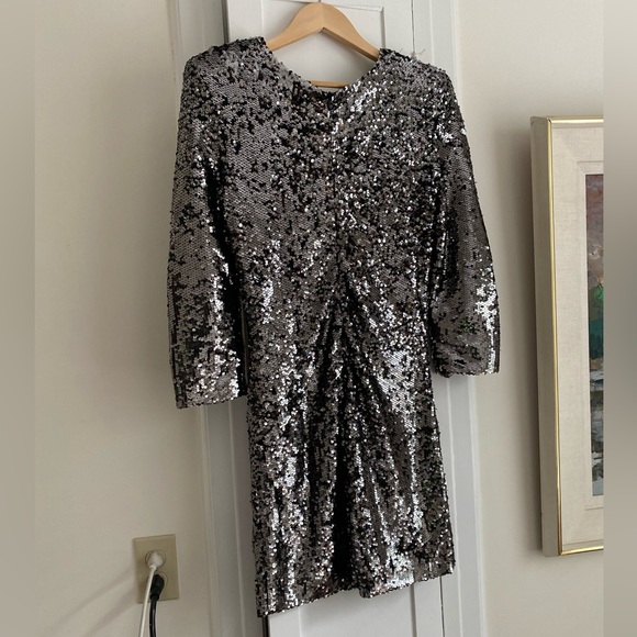 American Retro Silver Sequin Mini Dress sz 36 - Picture 2 of 4